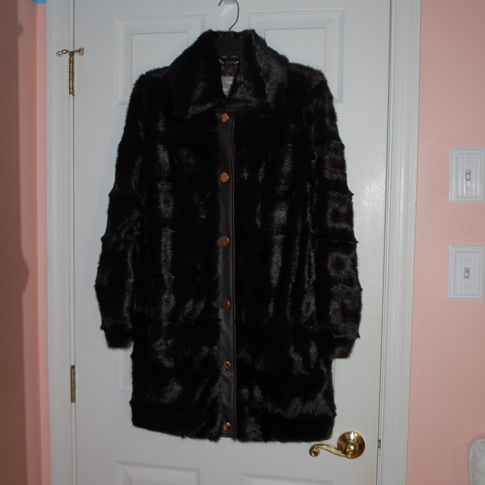 New W/O T Dennis Basso Platinum Collection Sculpted Faux Mink Coat - XS